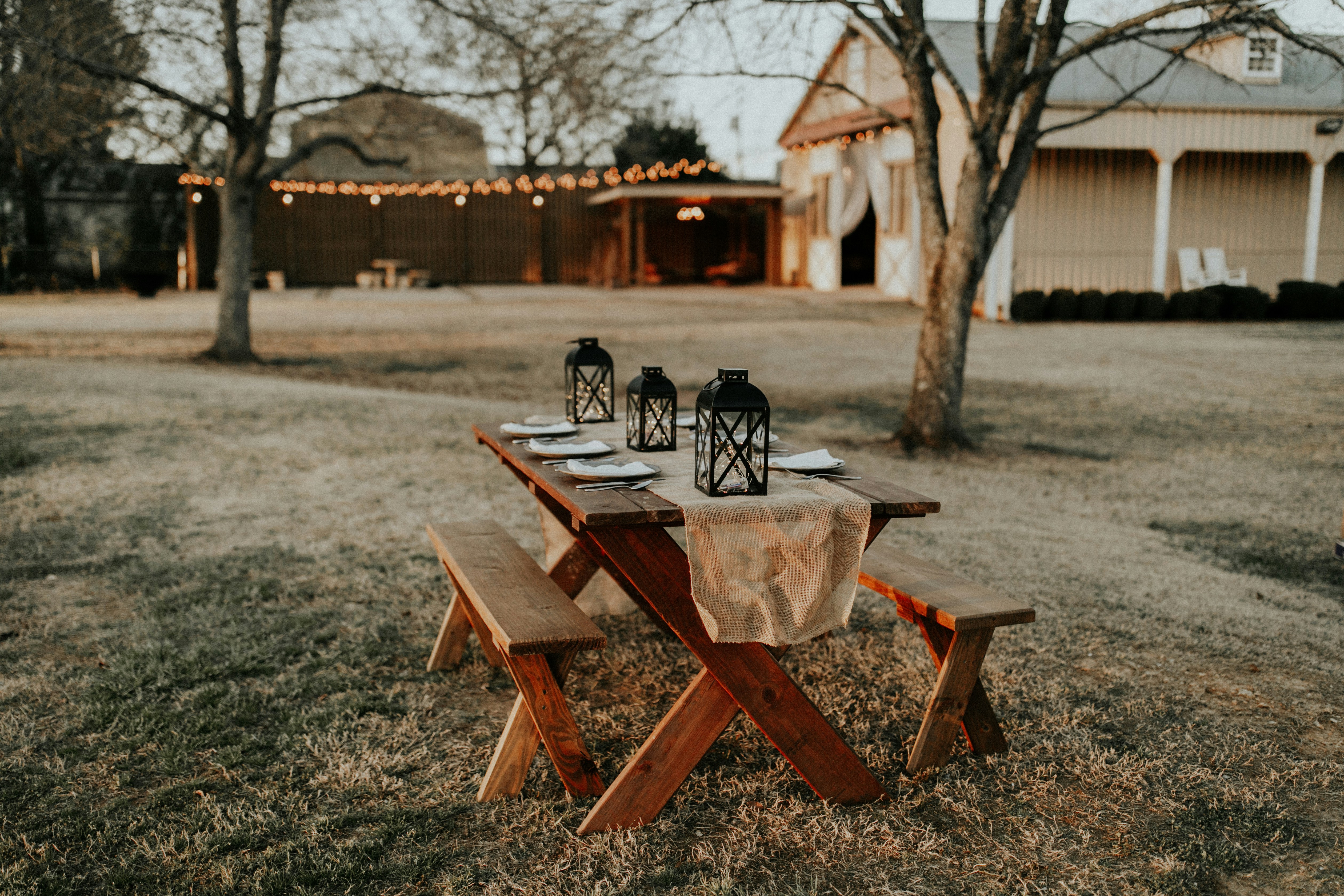 Thanksgiving table set up out on the lawn